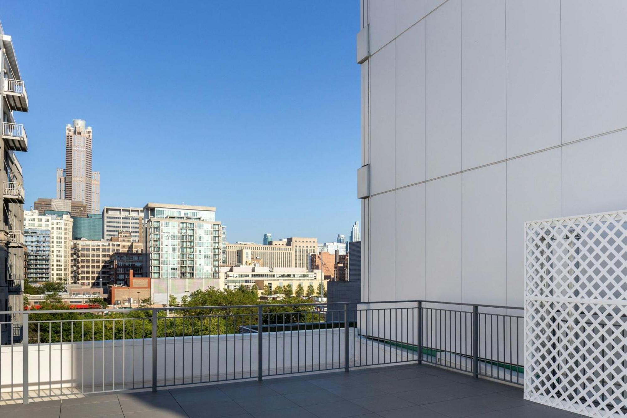 Sonder By Marriott Bonvoy Greektown Apartments Chicago Bagian luar foto